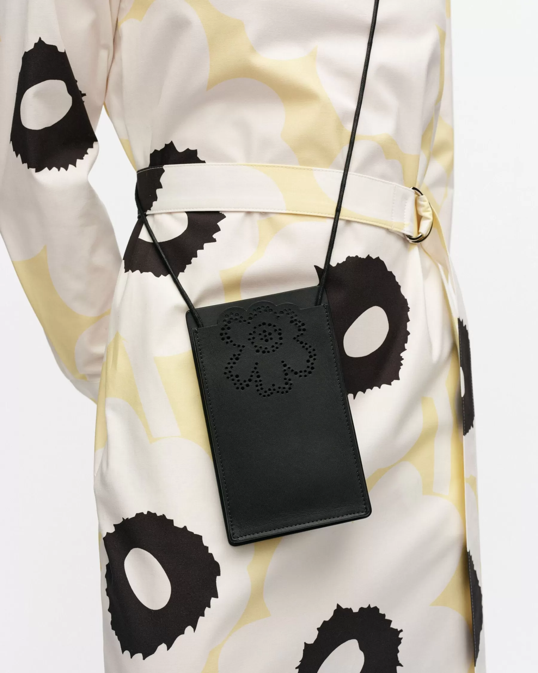 Online Marimekko Imprint Phone Pocket Unikko Olkalaukku